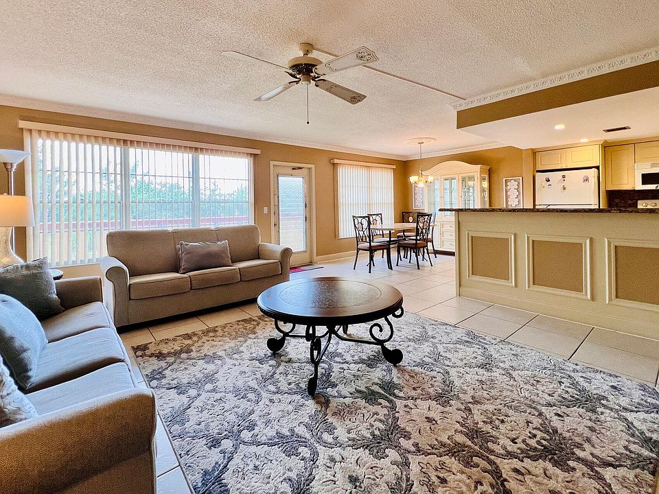 1st image of 306 Wellington L
