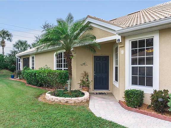 3rd image of 4981 Whispering Oaks Dr