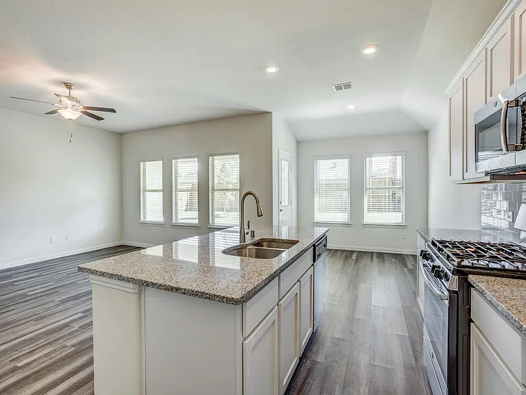 213 Cedar Canyon Dr — Photo 3