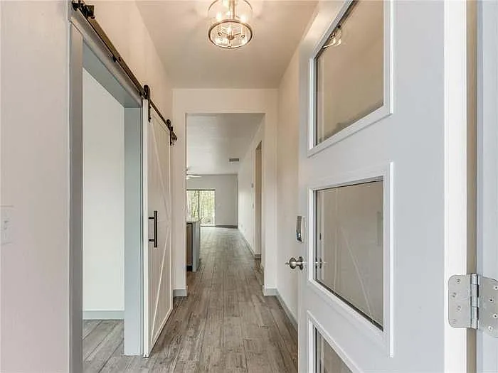 3 bed, 1787 sqft, $2,100 — Photo 3