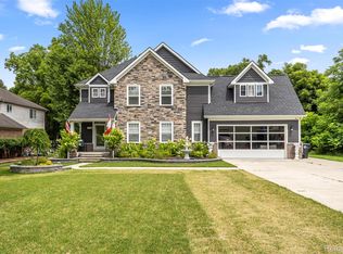 29106 Broadmoor St, Livonia, MI 48154