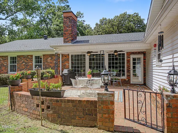40 Manor Rd, Jackson, TN 38305