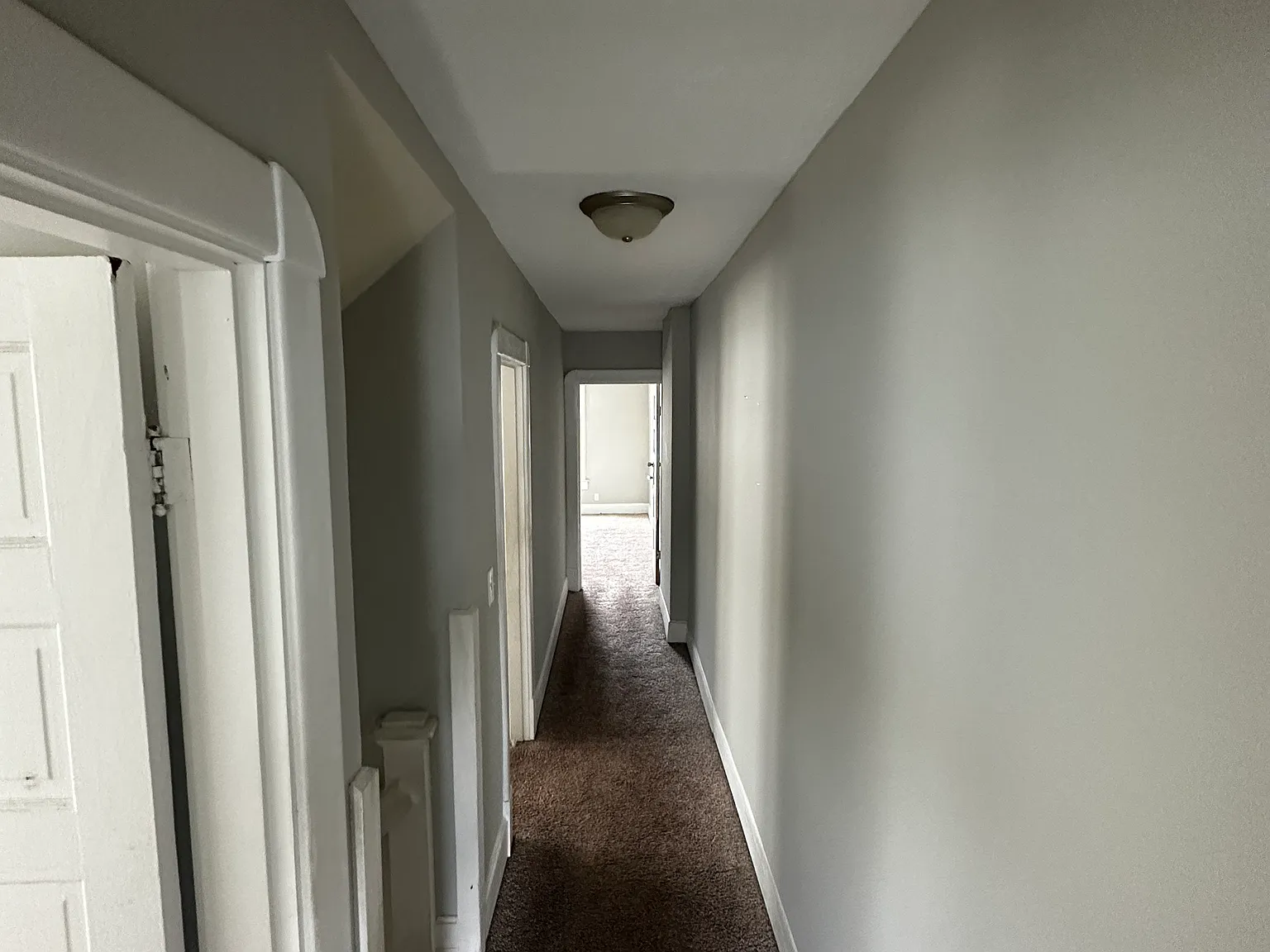 3 bed, 1.5 bath, 1200 sqft, $1,200 — Photo 2