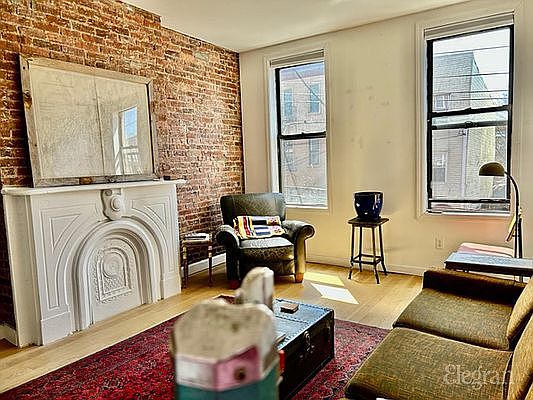 2nd image of 136 Dikeman St APT 2R