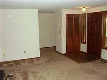 4th image of 1011 N Newton St