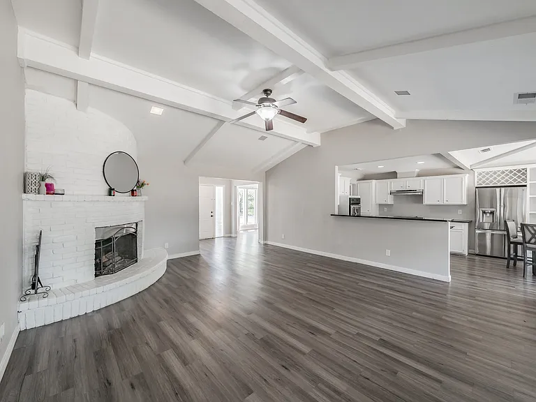111 Ashe Bend Dr — Photo 7