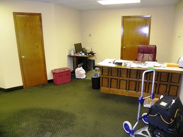 1st image of 207 E Frank Ave