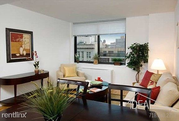 3rd image of 174 Montague St