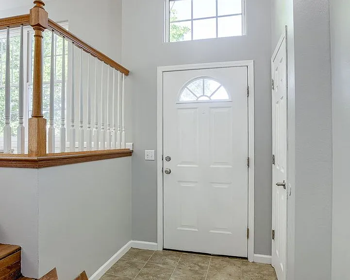 7333 S 183rd St — Photo 3