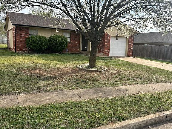 3rd image of 502 Holsey Dr