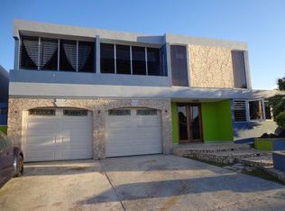 195 Calle Colibri, Dorado, PR 00646