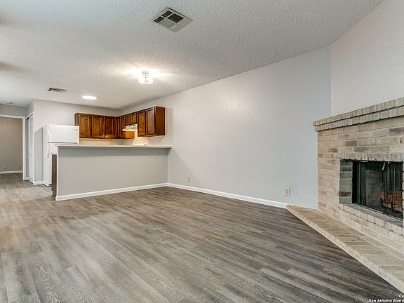4th image of 8431 Cranberry Hill