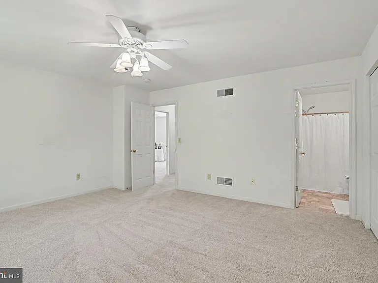239 G St — Photo 6
