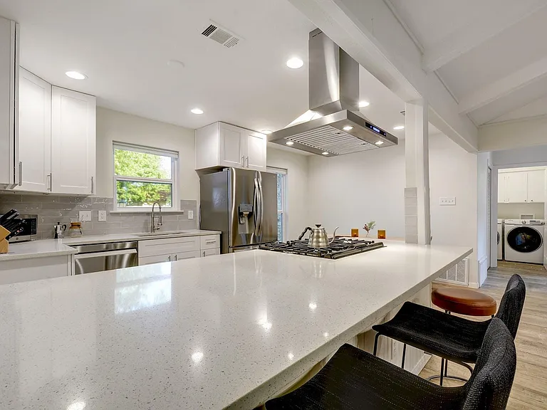 10603 Golden Quail Dr — Photo 8