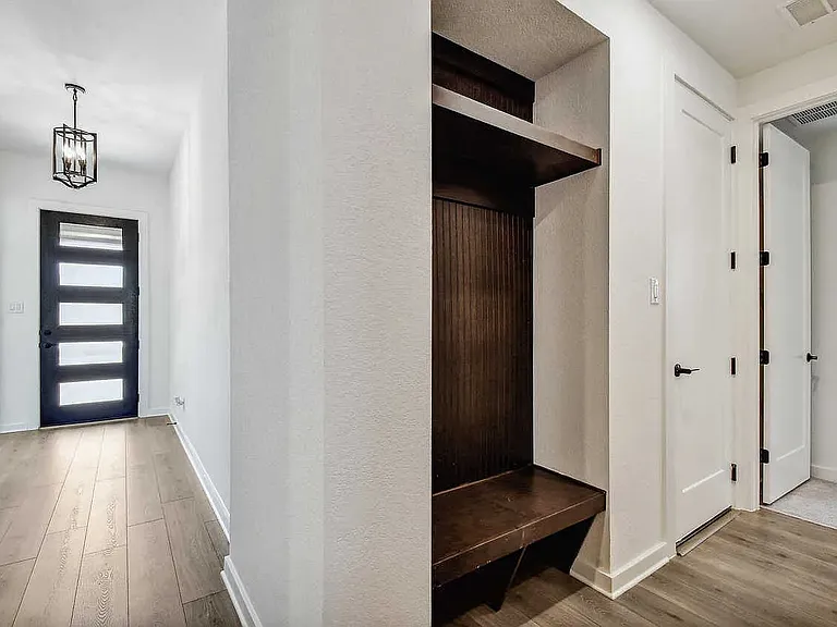 564 Biscayne Bay Bnd — Photo 19