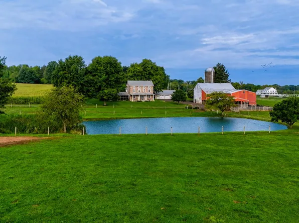 68 Seven Stars Rd, Spring City, PA 19475