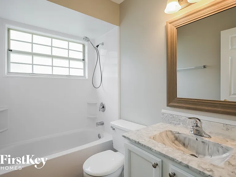 10677 Talon Ct — Photo 12