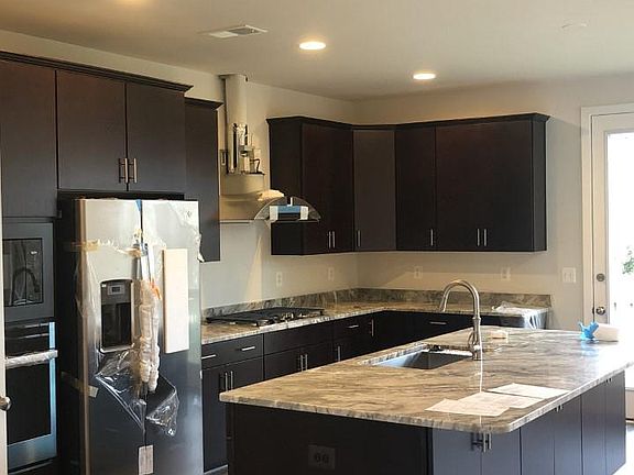 3rd image of 23026 Sullivans Cove Sq
