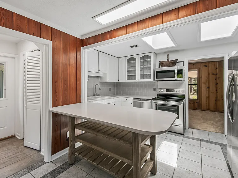 5070 Buck Lake Rd — Photo 18
