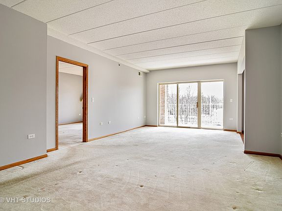 3rd image of 1200 S Prospect Ave Unit 202