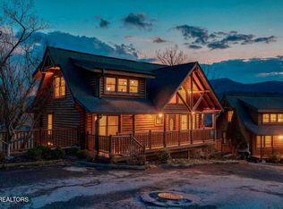 1734 Summit View Way, Sevierville, TN 37862