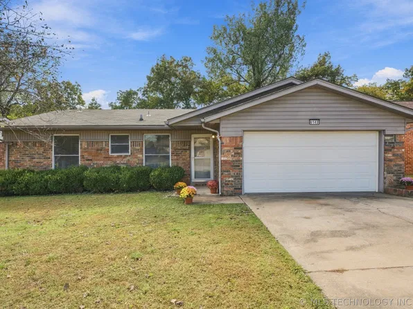 6140 W 42nd Pl, Tulsa, OK 74107