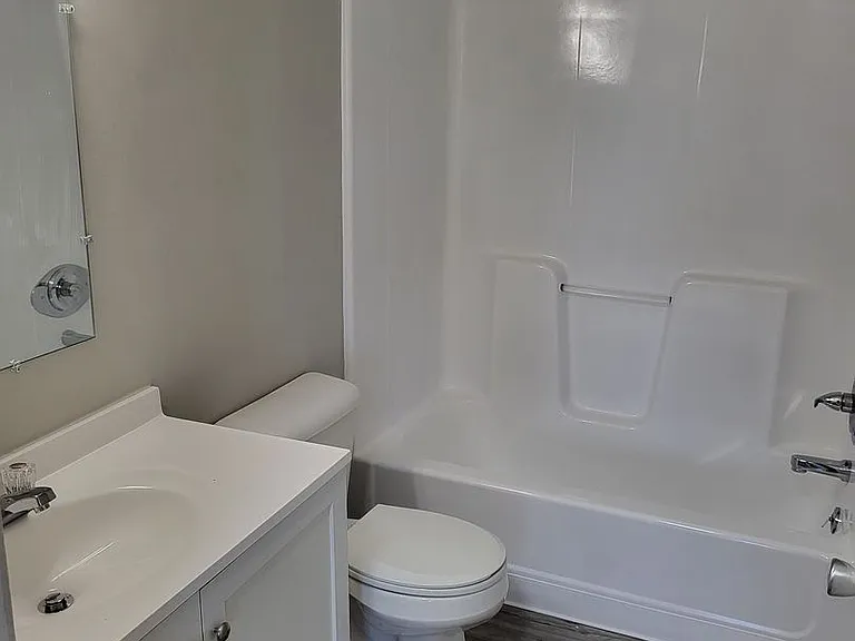 102 Barnes Ln — Photo 6