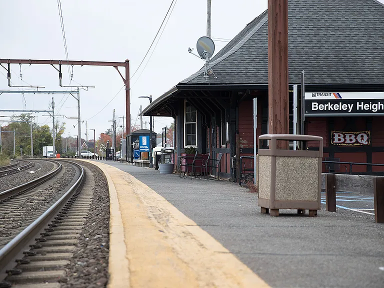 Berkeley Crossing — Photo 19