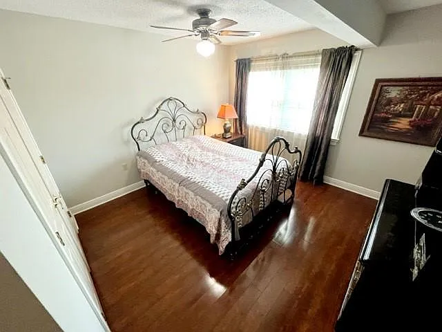 323 Morgan St #2B — Photo 14