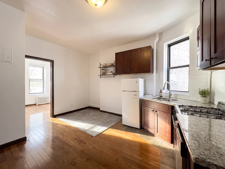 164 E 88th St #2FE — Photo 1