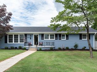 2708 Crestwood Dr, Burlington, NC 27215