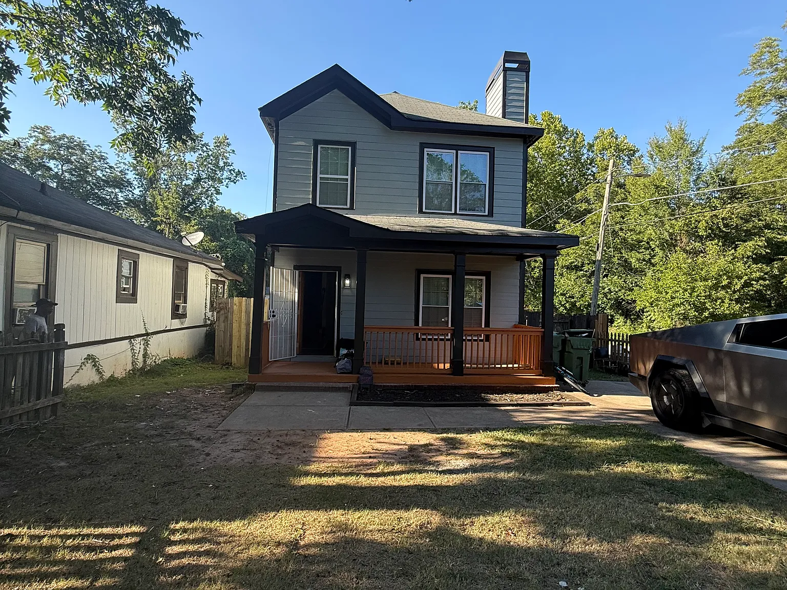 3 bed, 1200 sqft, $2,250 — Photo 2