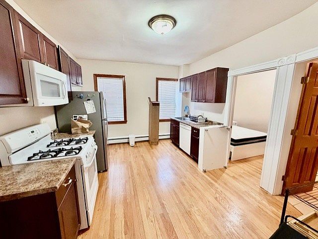 1st image of 105 Brookline St #3