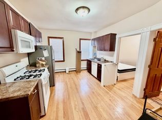 105 Brookline St #3, Cambridge, MA 02139