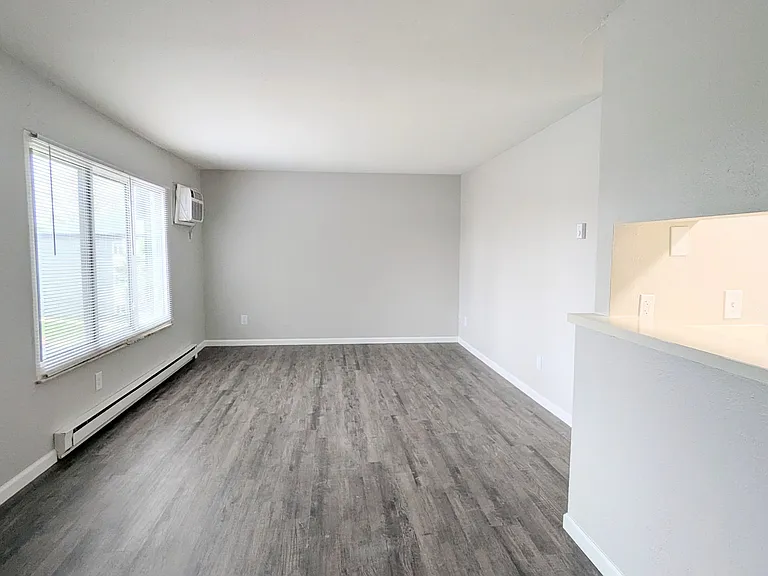 Copper Cove Apartments — Photo 41