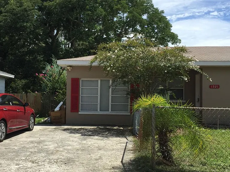 1321 Overlea St — Photo 30