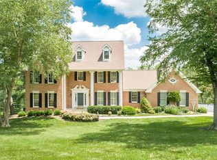 16801 Kehrsdale Dr, Chesterfield, MO 63005