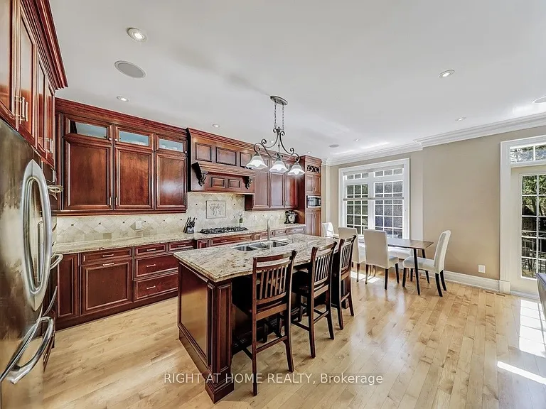 3 Westrose Ave — Photo 5