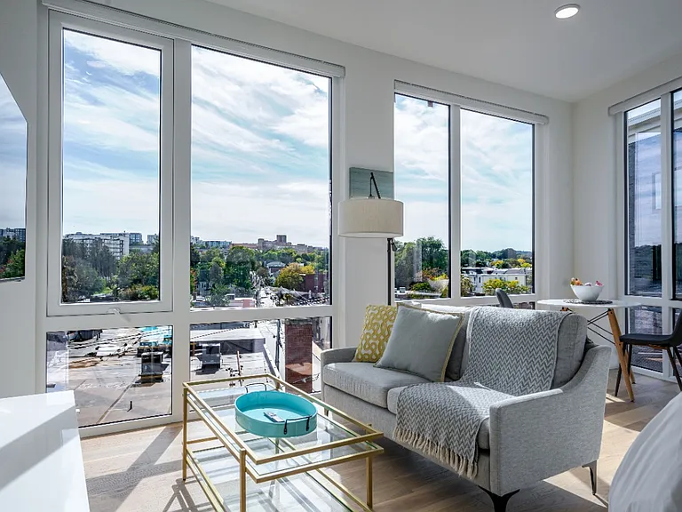 36-38 Hichborn St #401A — Photo 3