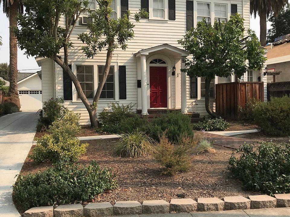 Beautiful Rose Garden 4-plex