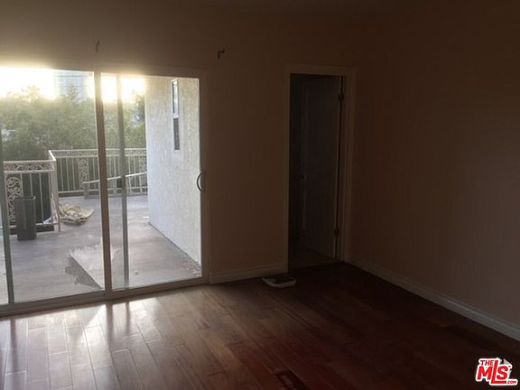 3rd image of 1533 Edris Dr