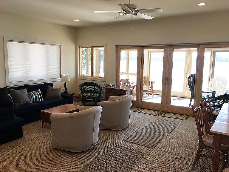 6454 N Shore Dr — Photo 6