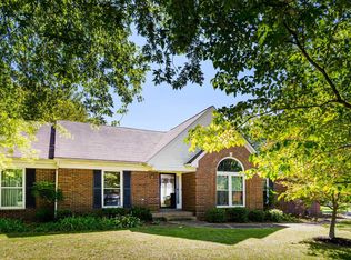 5102 Heather Hill Rd, La Grange, KY 40031