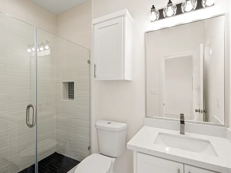 504 N Emerald Ave #2 — Photo 9