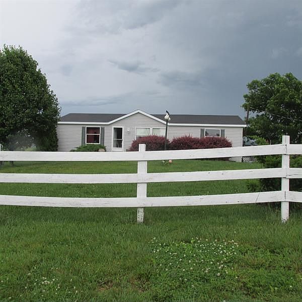 2nd image of 1150 Riley Rd