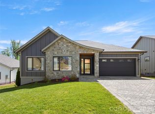 308 Avery Trail Dr, Arden, NC 28704