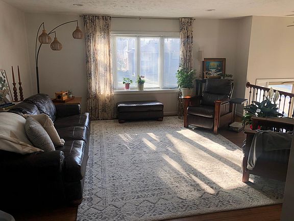 3rd image of 3393 S 127th St