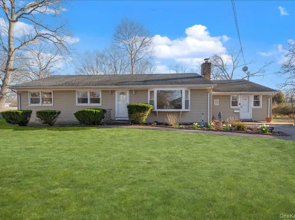 112 King Street, Bay Shore, NY 11706