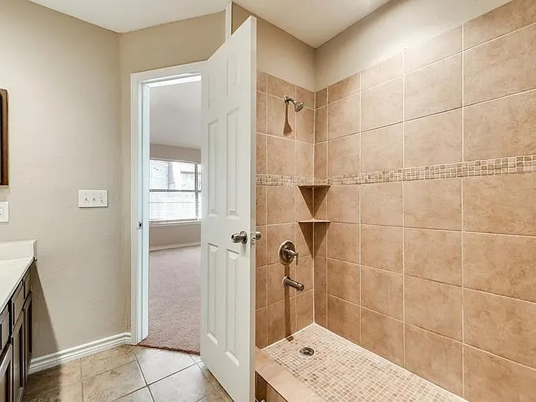 6820 Mountain Cedar Ln — Photo 16