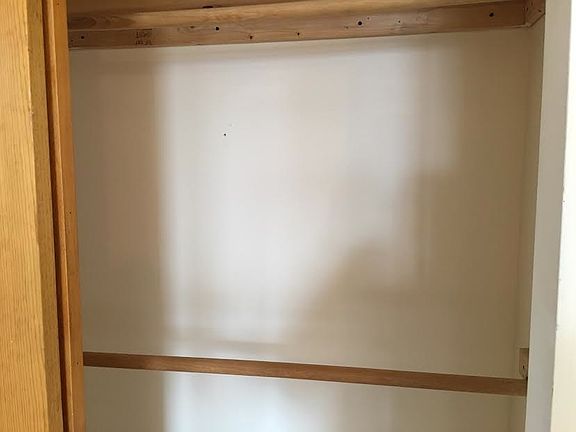 2nd image of 1035 Washington Ave APT Gr8